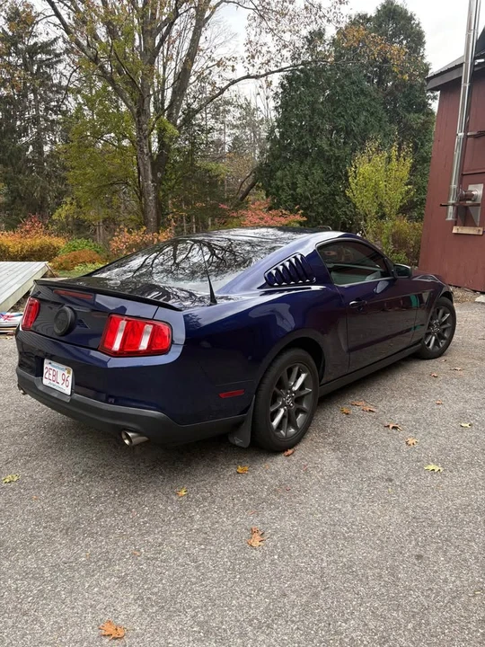 2010 Ford S197 Mustang - Image 4 of 11
