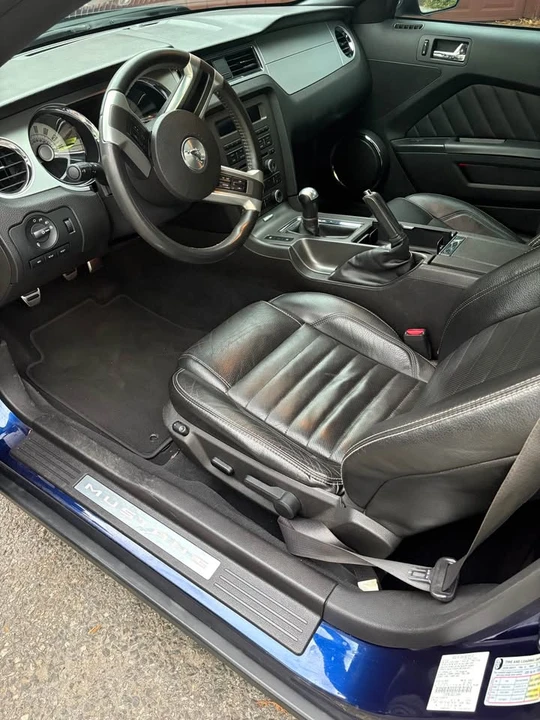 2010 Ford S197 Mustang - Image 7 of 11