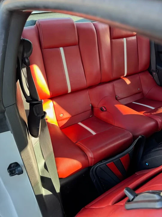 2010 Ford S197 Mustang - Image 9 of 12