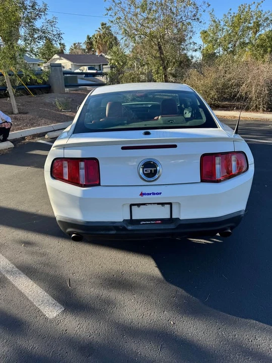 2010 Ford S197 Mustang - Image 2 of 12