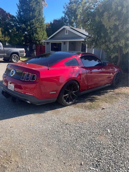 2010 Ford S197 Mustang - Image 9 of 9