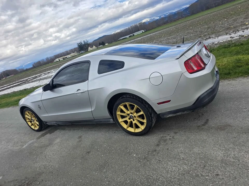 2010 Ford S197 Mustang - Image 4 of 8