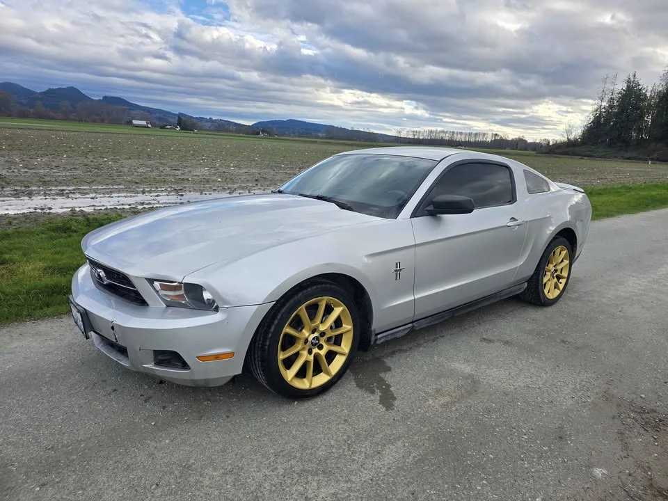 2010 Ford S197 Mustang - Image 6 of 8