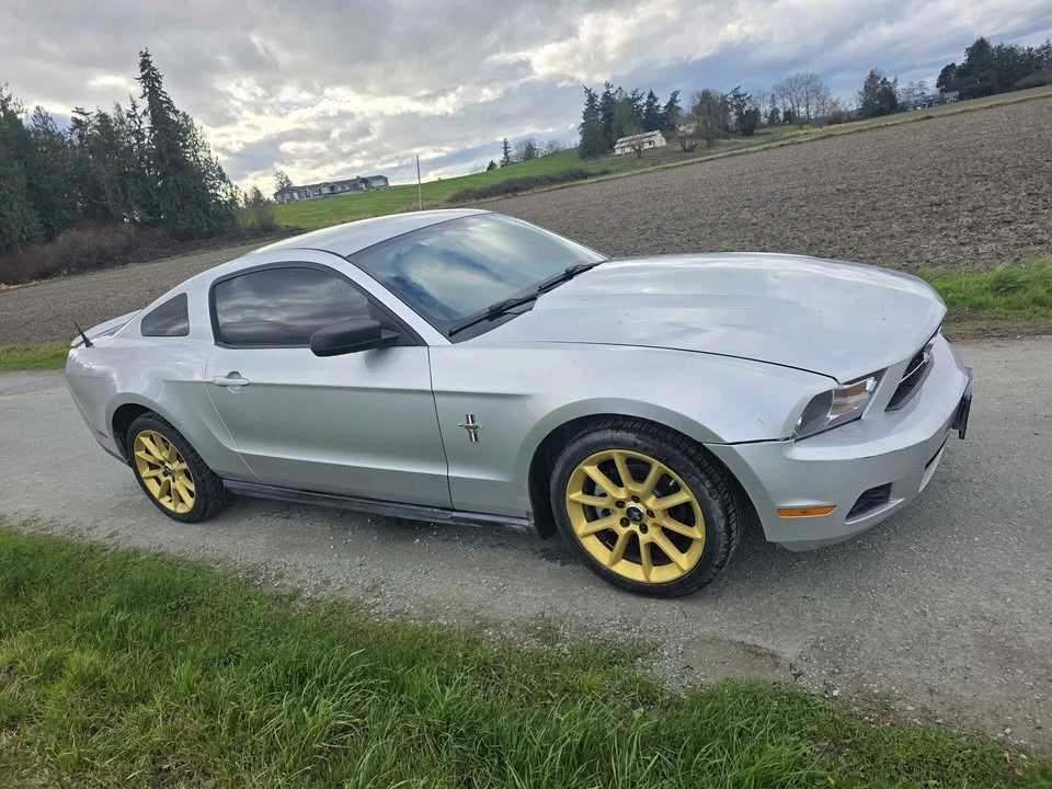 2010 Ford S197 Mustang - Image 7 of 8