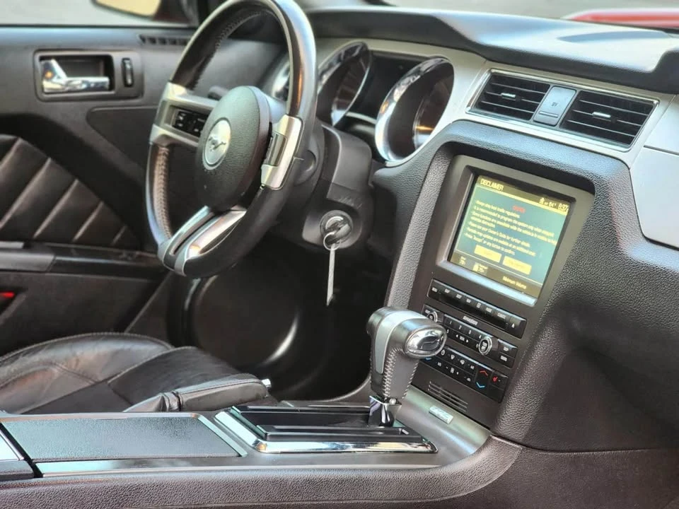 2010 Ford S197 Mustang - Image 10 of 20
