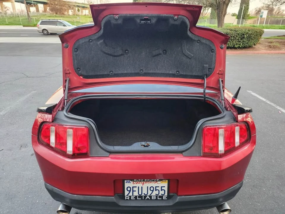 2010 Ford S197 Mustang - Image 17 of 20