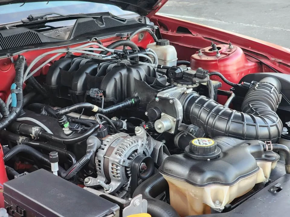 2010 Ford S197 Mustang - Image 19 of 20