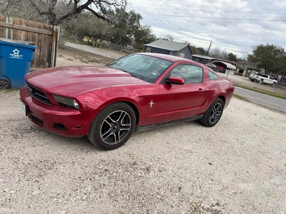 2010 Ford S197 Mustang - Image 4 of 5