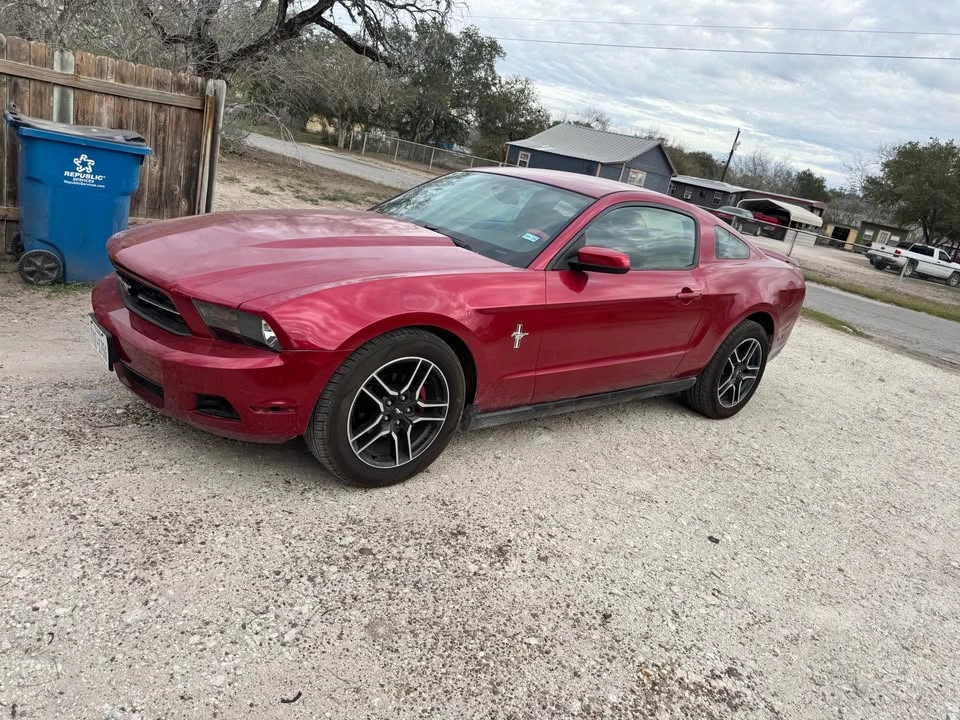 2010 Ford S197 Mustang - Image 3 of 5