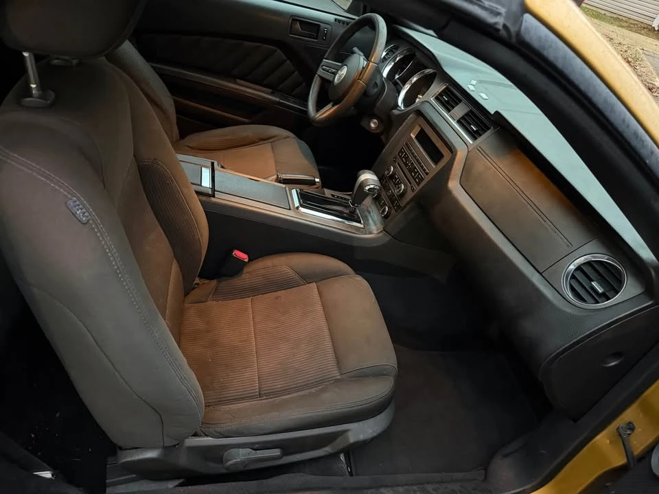2010 Ford S197 Mustang - Image 4 of 13