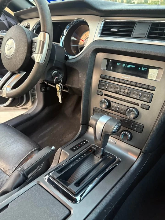 2010 Ford S197 Mustang - Image 17 of 18