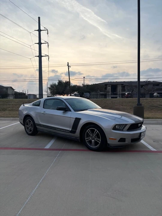 2010 Ford S197 Mustang - Image 3 of 18