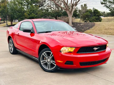 2010 Ford Mustang Premium Coupe