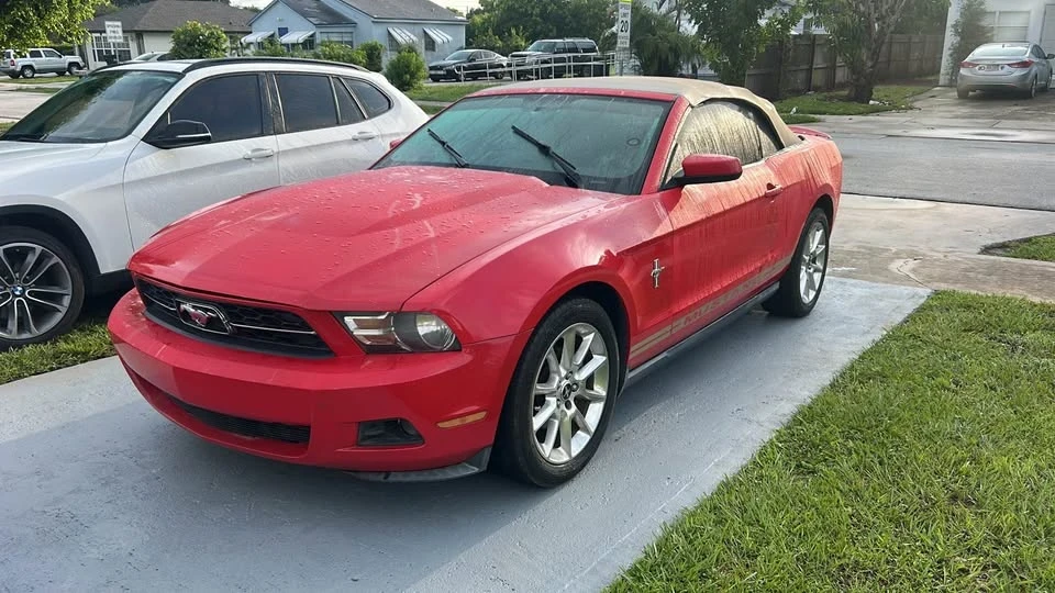 2010 Ford S197 Mustang - Image 10 of 12