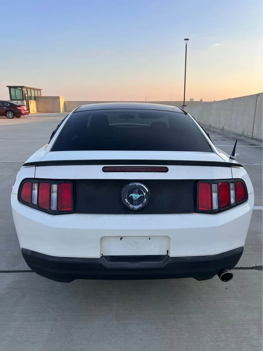 2010 Ford S197 Mustang - Image 4 of 13