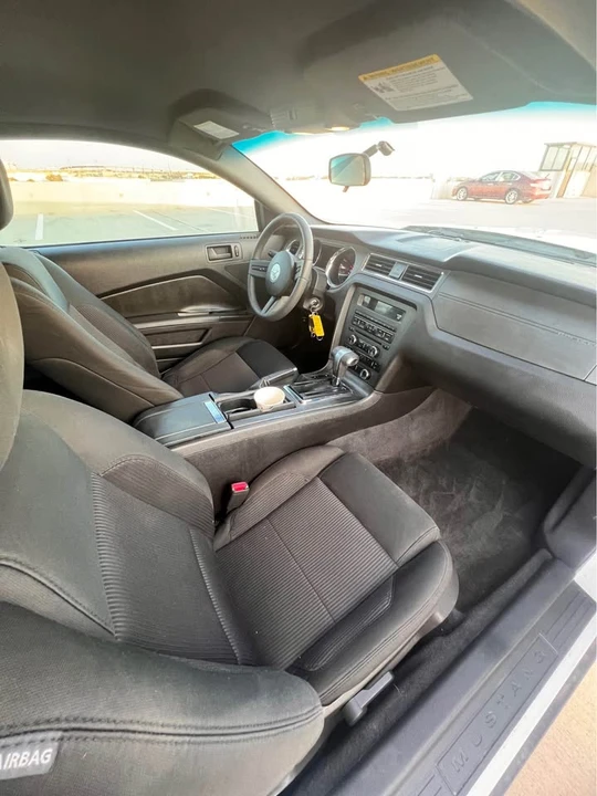 2010 Ford S197 Mustang - Image 7 of 13