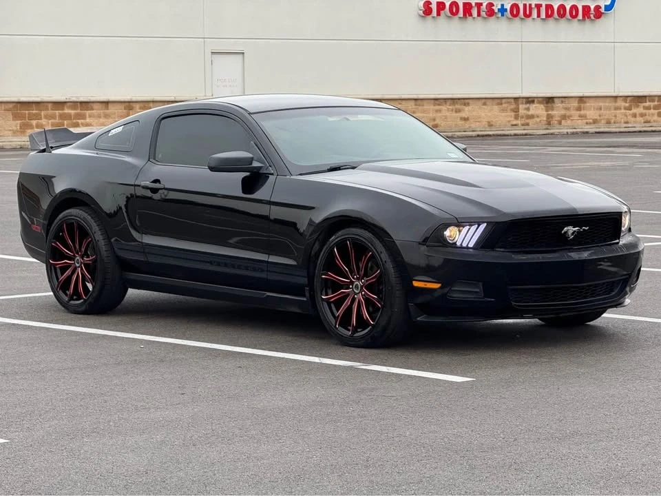 2010 Ford S197 Mustang - Image 12 of 12
