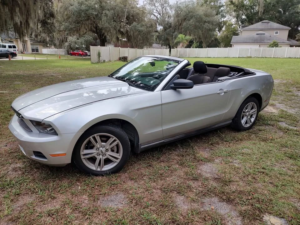 2010 Ford S197 Mustang - Image 5 of 13