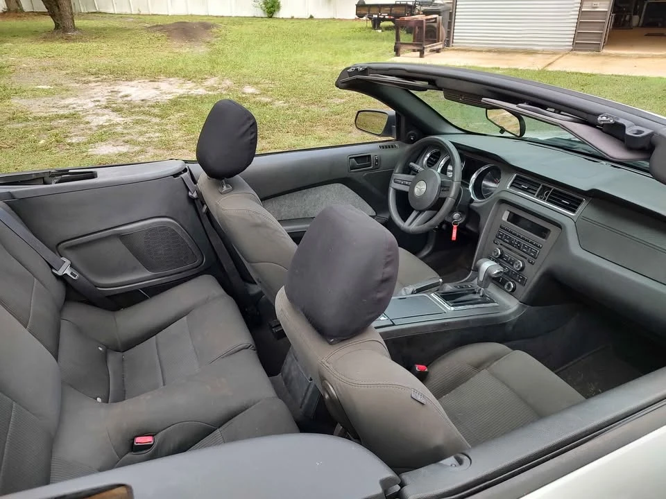 2010 Ford S197 Mustang - Image 10 of 13