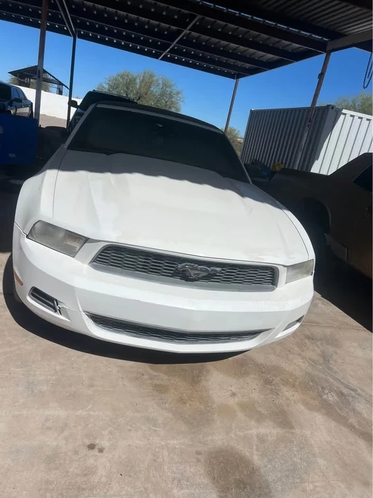 2010 Ford S197 Mustang - Image 2 of 7