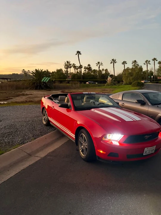 2010 Ford S197 Mustang - Image 4 of 16