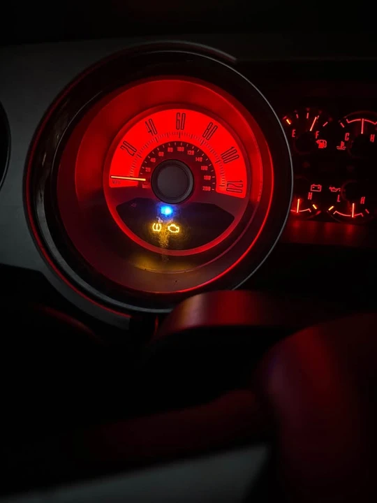 2010 Ford S197 Mustang - Image 15 of 16