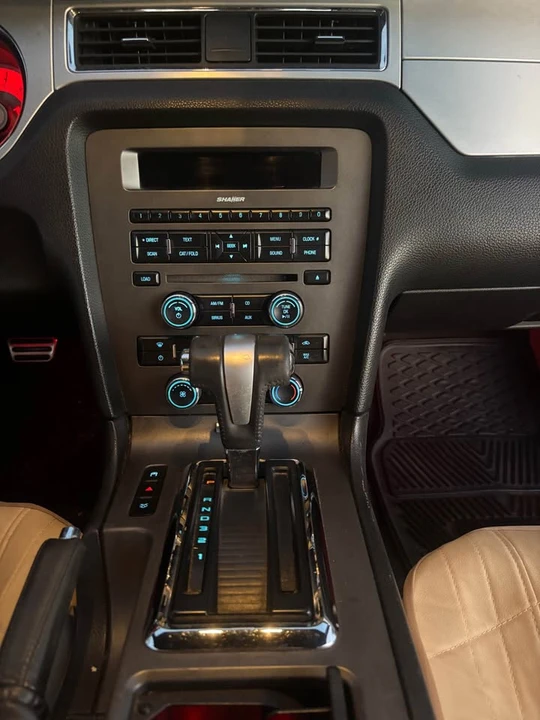 2010 Ford S197 Mustang - Image 7 of 16