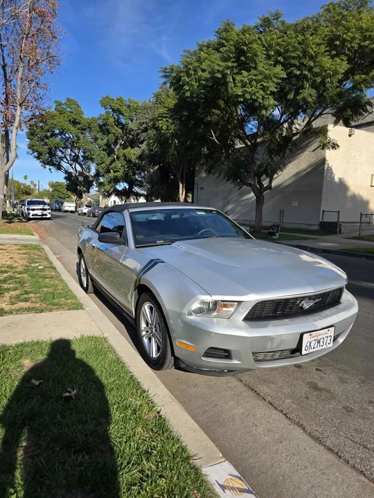 2010 Ford S197 Mustang - Image 7 of 9