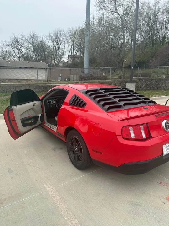 2010 Ford S197 Mustang - Image 3 of 6