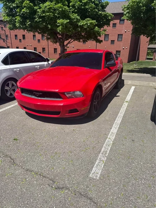 2010 Ford S197 Mustang - Image 2 of 6