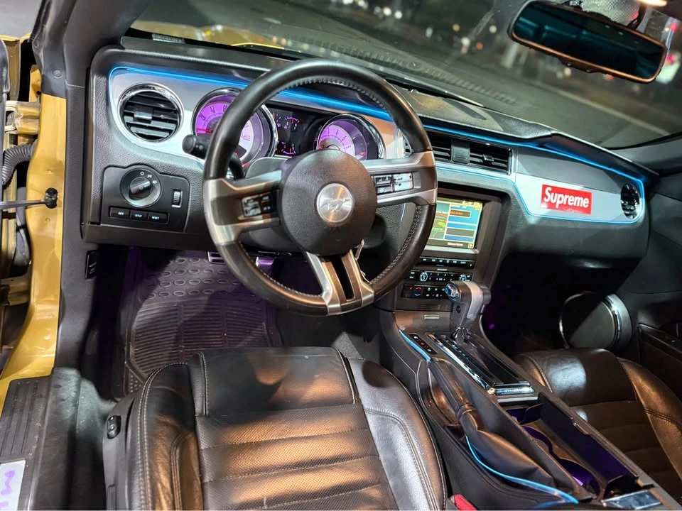 2010 Ford S197 Mustang - Image 8 of 14