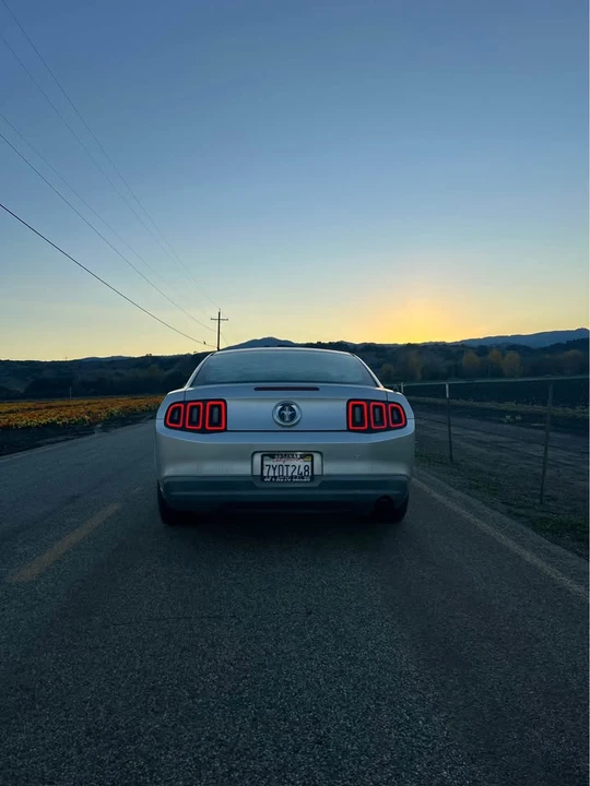 2010 Ford S197 Mustang - Image 6 of 11