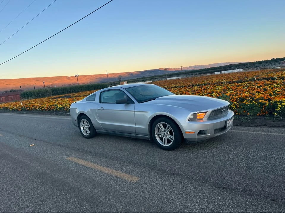 2010 Ford S197 Mustang - Image 3 of 11