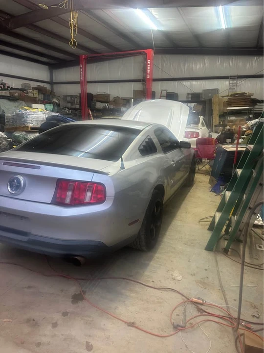 2010 Ford S197 Mustang - Image 3 of 4
