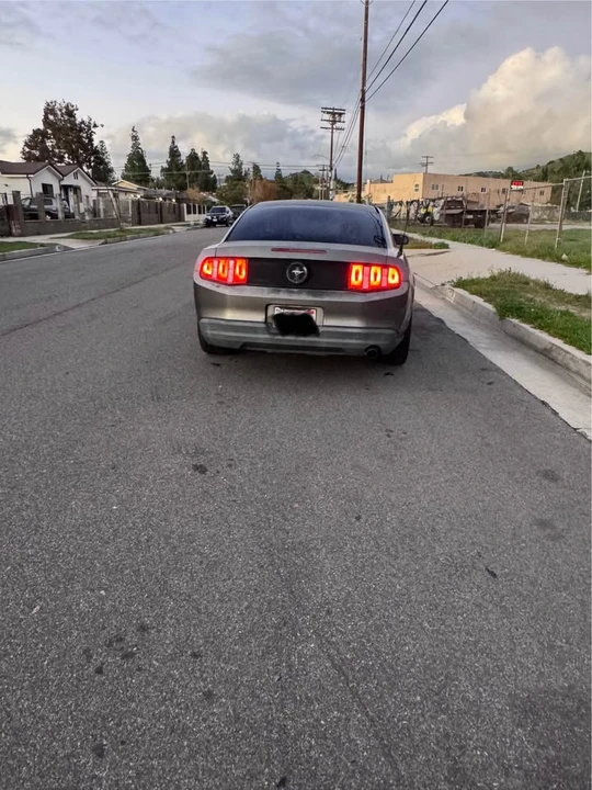 2010 Ford S197 Mustang - Image 11 of 19