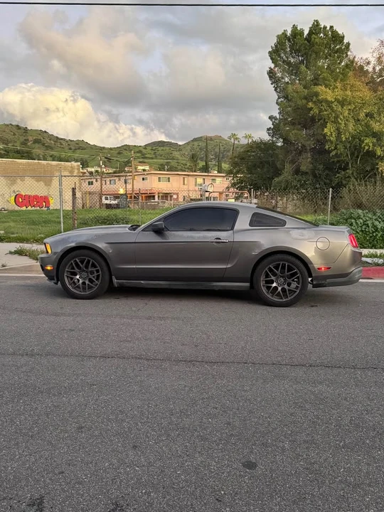 2010 Ford S197 Mustang - Image 3 of 19