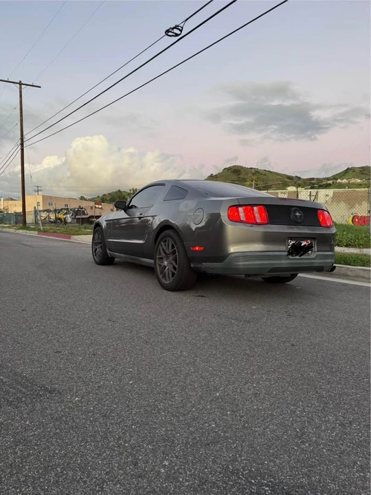 2010 Ford S197 Mustang - Image 9 of 19