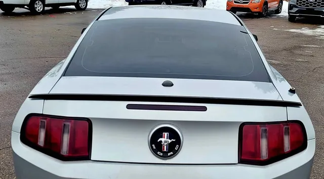 2010 Ford Mustang V6 Coupe