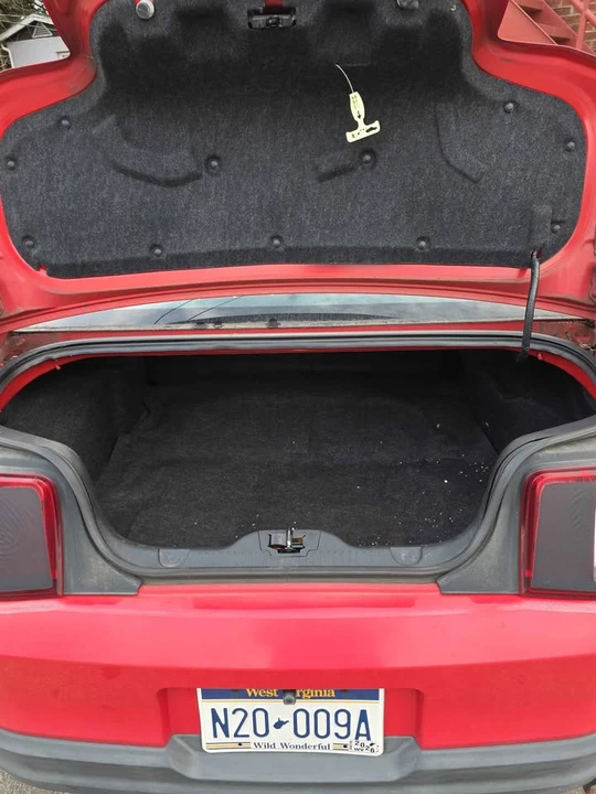2010 Ford S197 Mustang - Image 14 of 16
