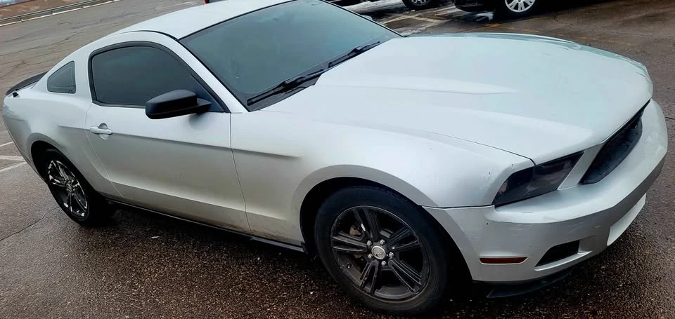 2010 Ford S197 Mustang - Image 5 of 17