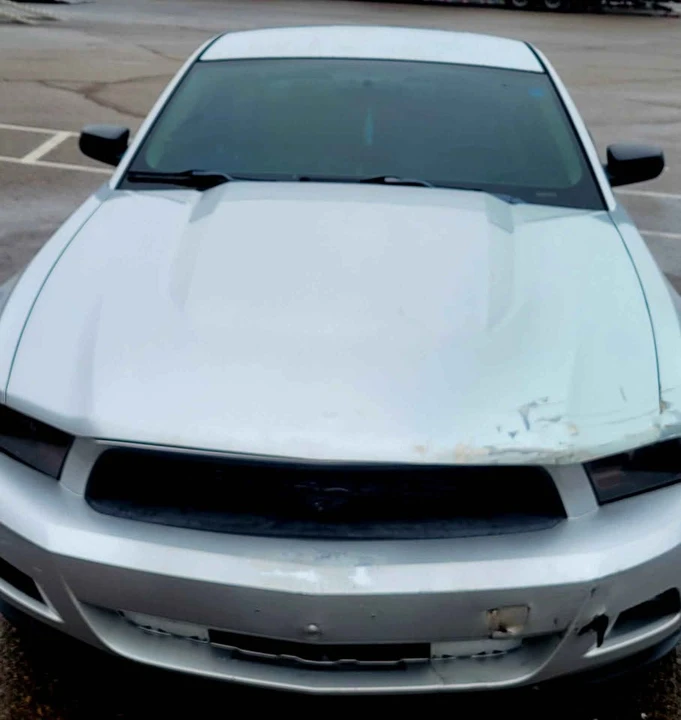 2010 Ford S197 Mustang - Image 2 of 17