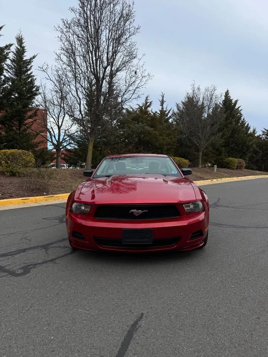 2010 Ford S197 Mustang - Image 8 of 17