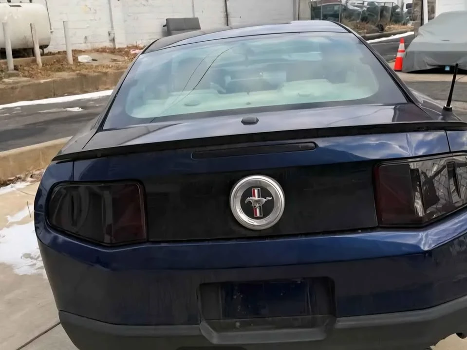 2010 Ford S197 Mustang - Image 5 of 6