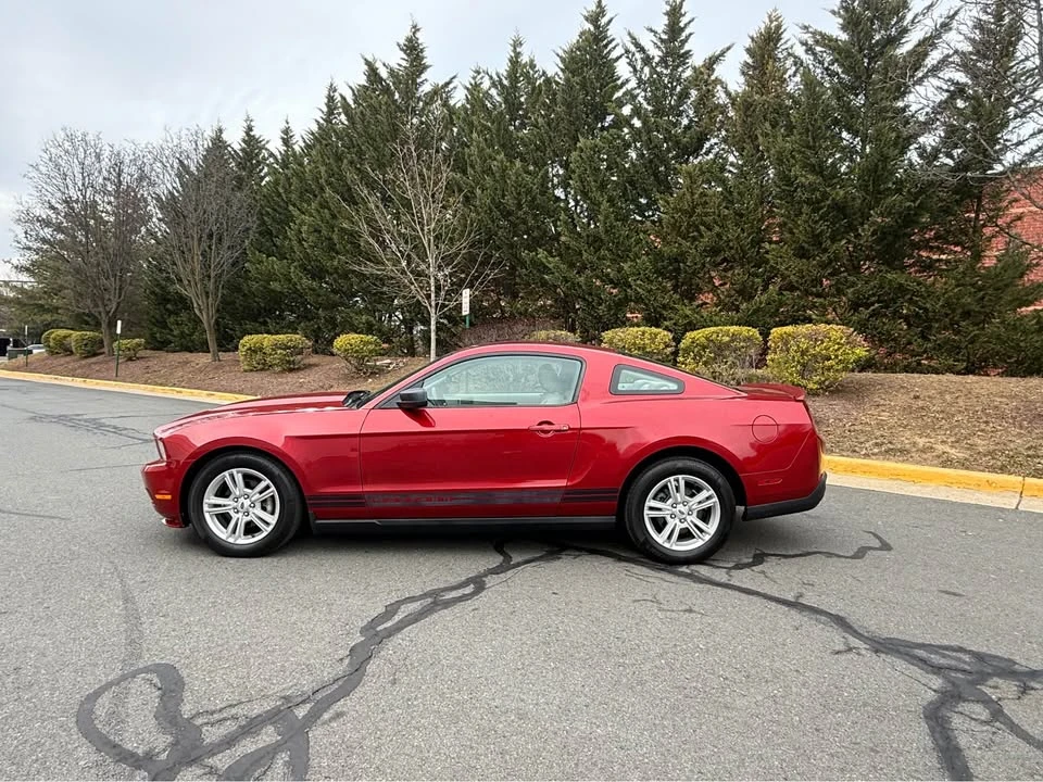2010 Ford S197 Mustang - Image 6 of 17