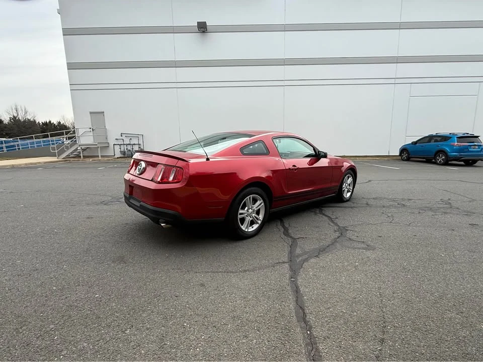 2010 Ford S197 Mustang - Image 4 of 17