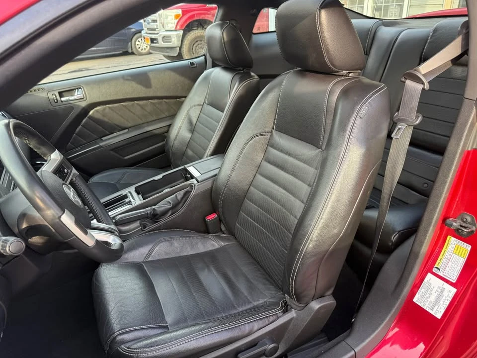 2010 Ford S197 Mustang - Image 12 of 13