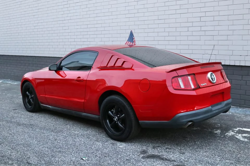 2010 Ford S197 Mustang - Image 4 of 12