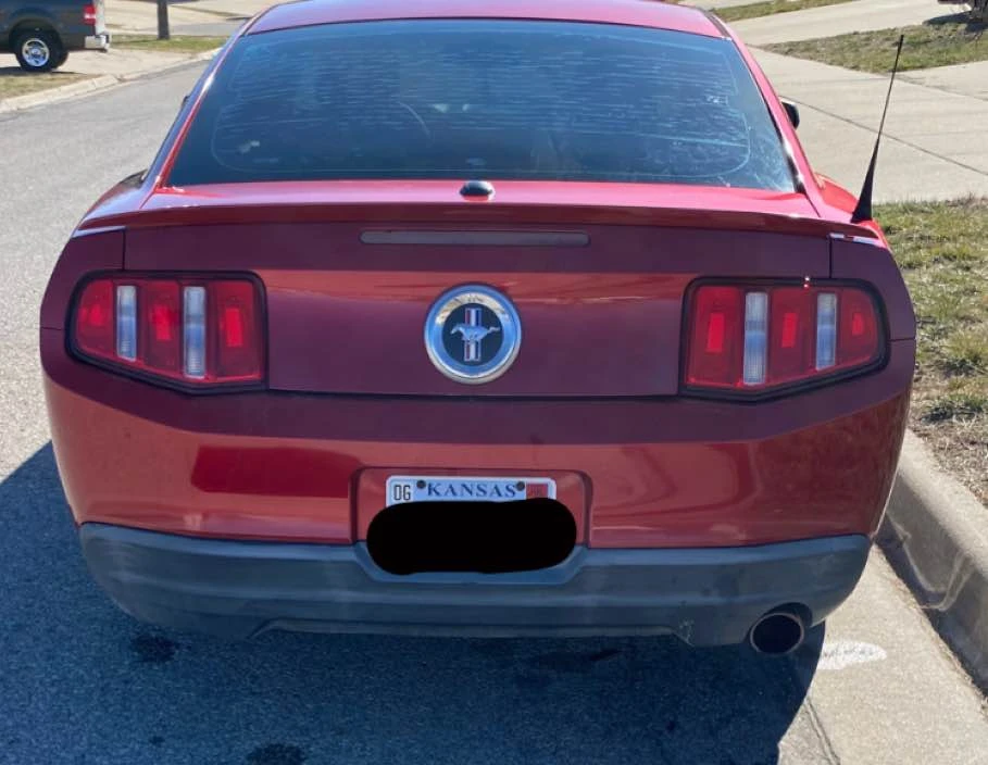 2010 Ford S197 Mustang - Image 3 of 7