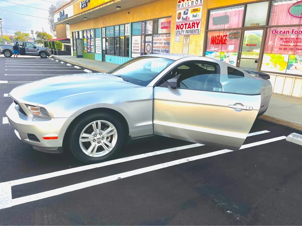2010 Ford S197 Mustang - Image 4 of 5