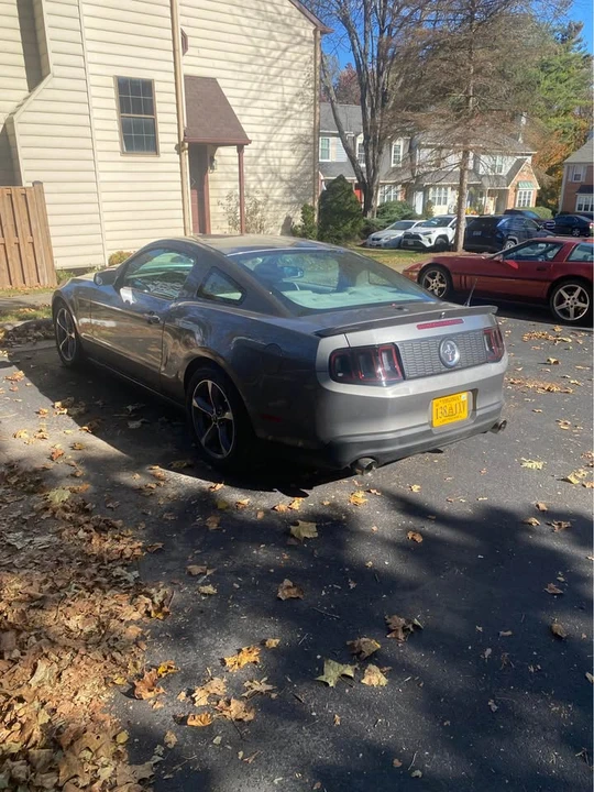 2010 Ford S197 Mustang - Image 6 of 14